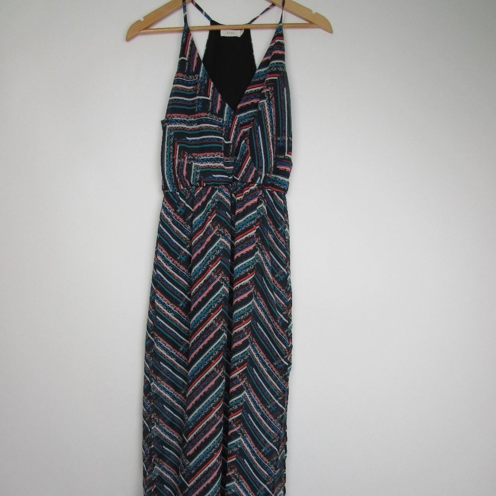 Lush Maxi dress, Size Small.    D